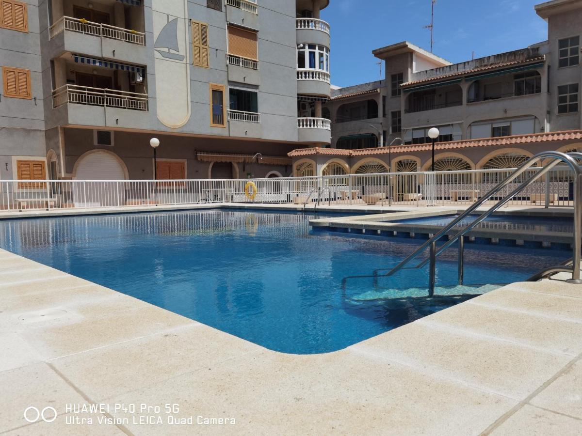Holiday Apartment Torrevieja Exterior photo